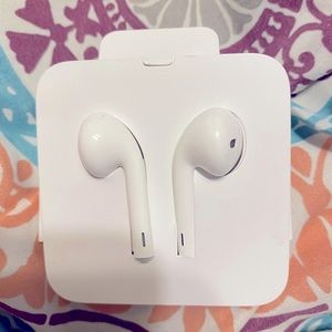 Apple Ear Pods & 40mm own pink apple watch band